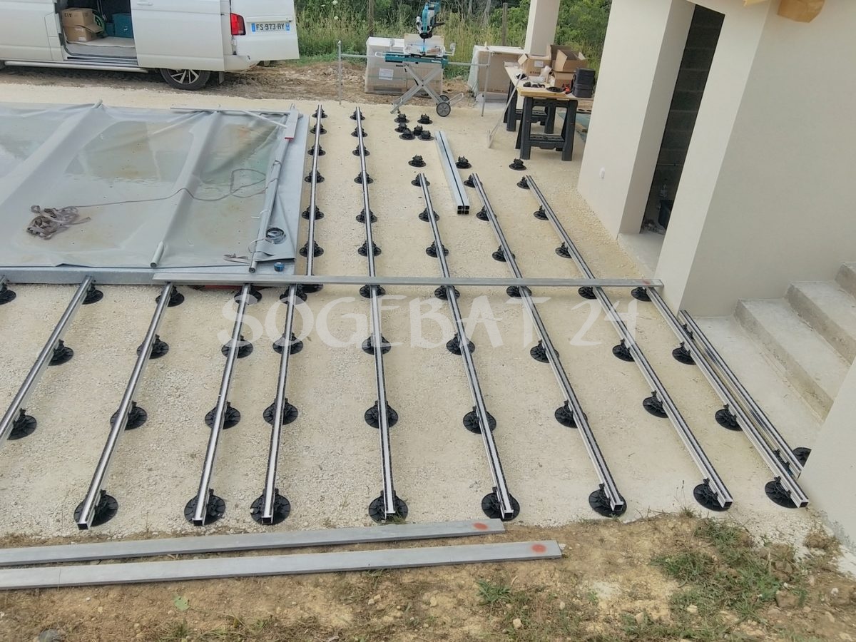 Construction de piscine avec terrasse et abords - Chazottes – 32