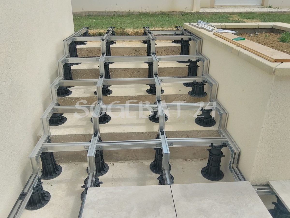 Construction de piscine avec terrasse et abords - Chazottes – 19
