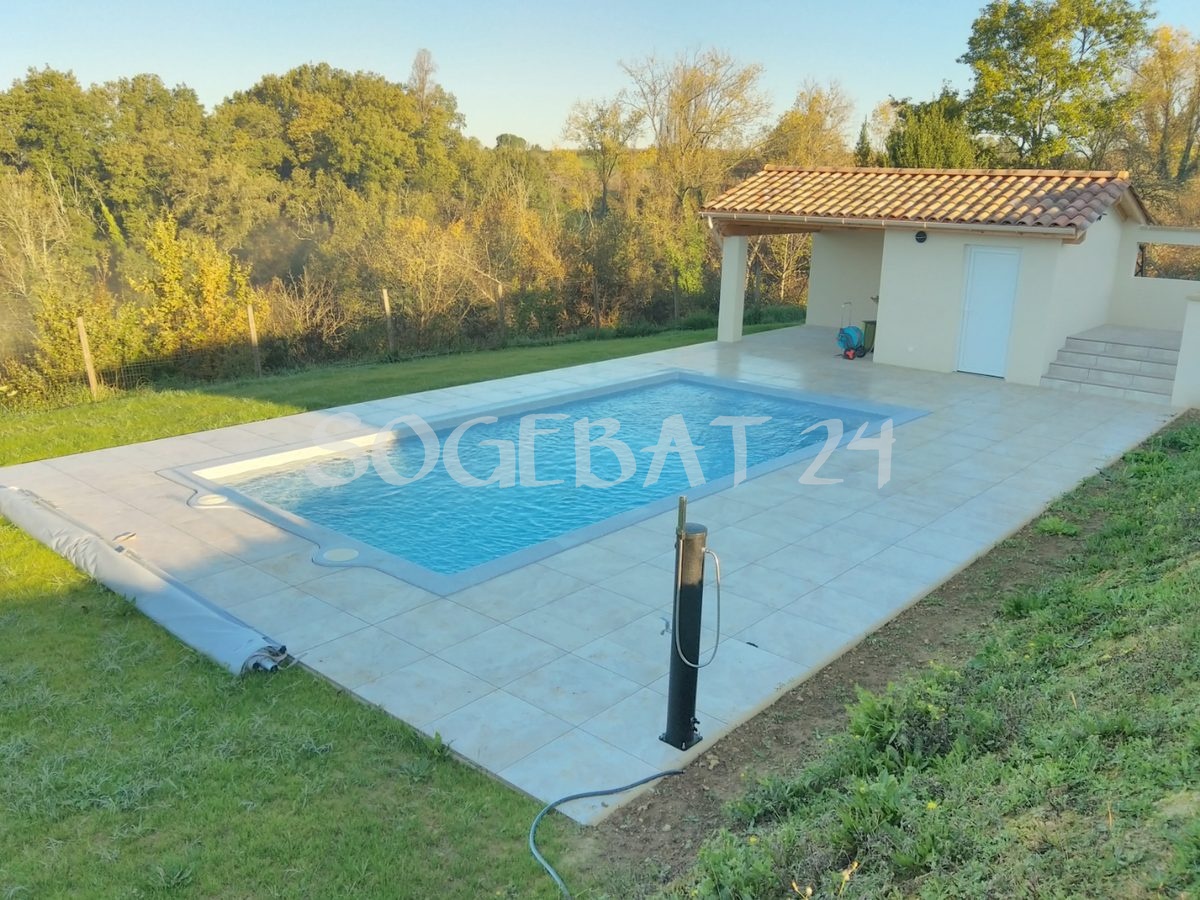 Construction de piscine avec terrasse et abords - Chazottes – 5