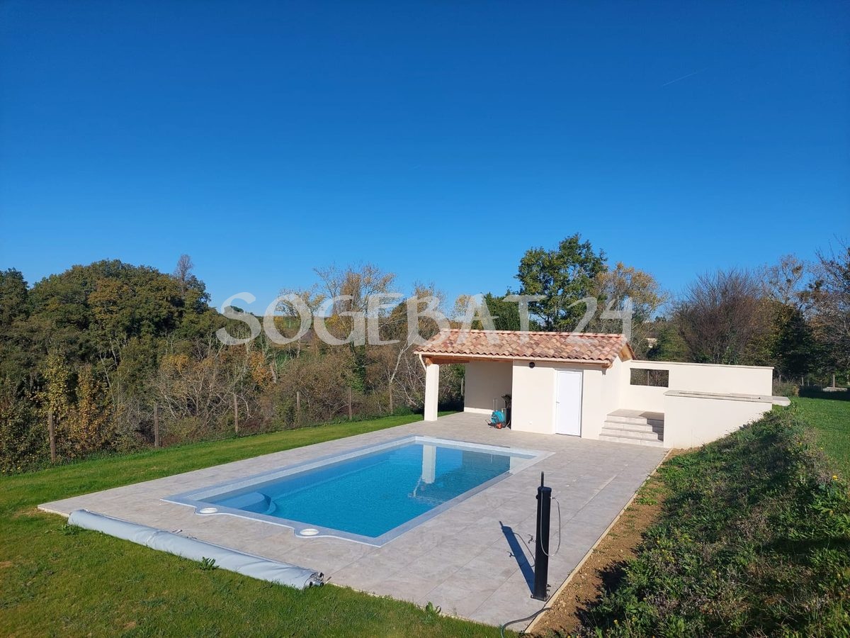 Construction de piscine avec terrasse et abords - Chazottes