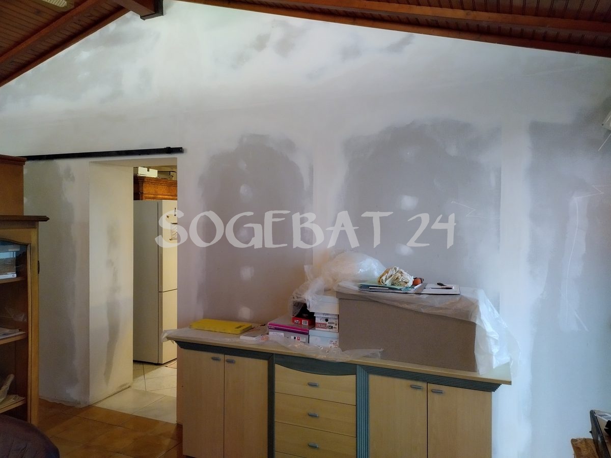 Rénovation intérieure avec isolation et finitions placo - Jareton – 6