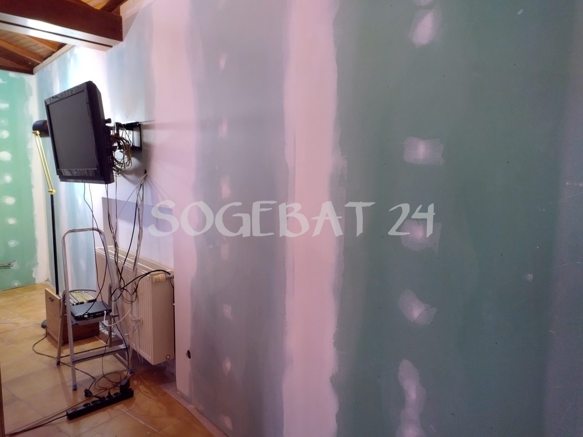 Rénovation intérieure avec isolation et finitions placo - Jareton – 5