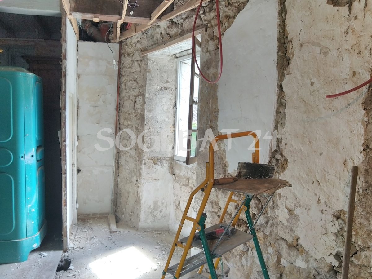 Rénovation intérieure complète à Sainte-Eulalie – 37