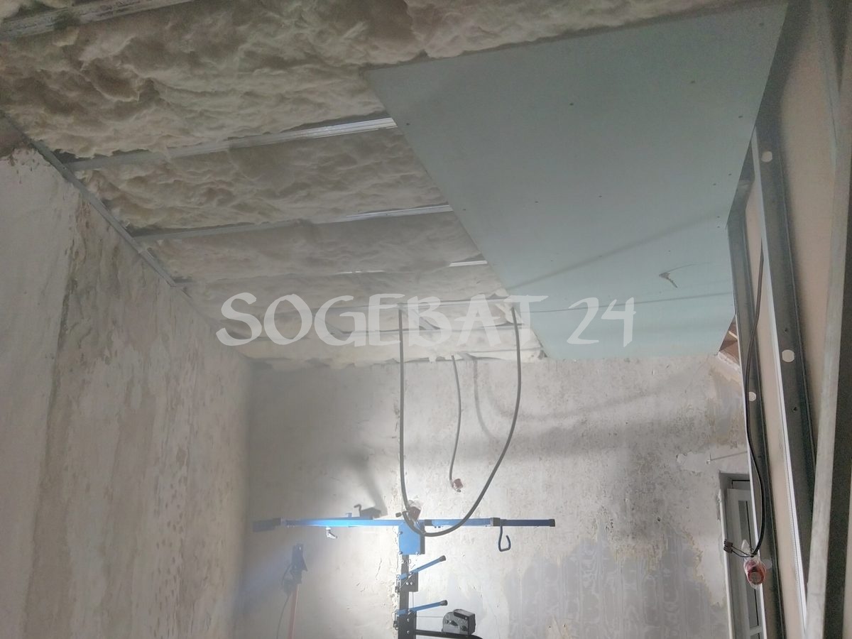 Rénovation intérieure complète à Sainte-Eulalie – 28