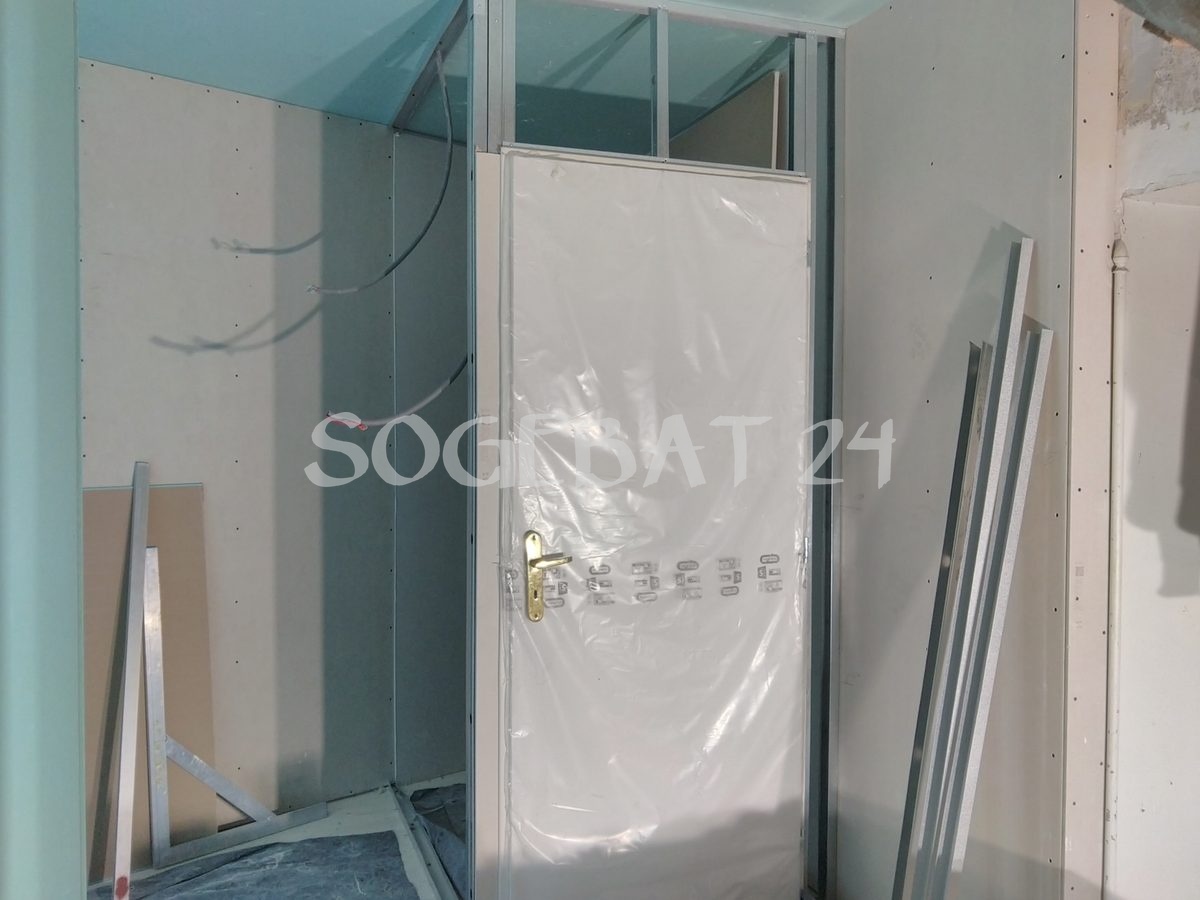 Rénovation intérieure complète à Sainte-Eulalie – 23