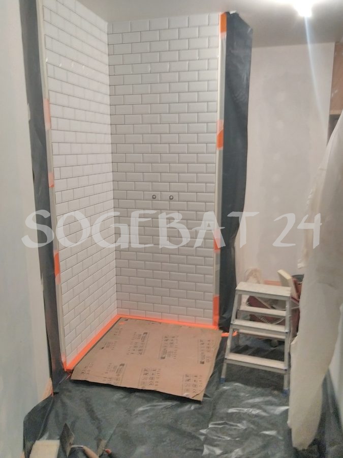 Rénovation intérieure complète à Sainte-Eulalie – 11