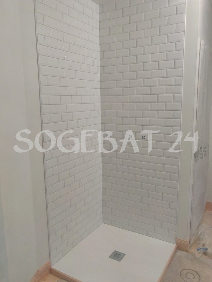 Rénovation intérieure complète à Sainte-Eulalie – 9