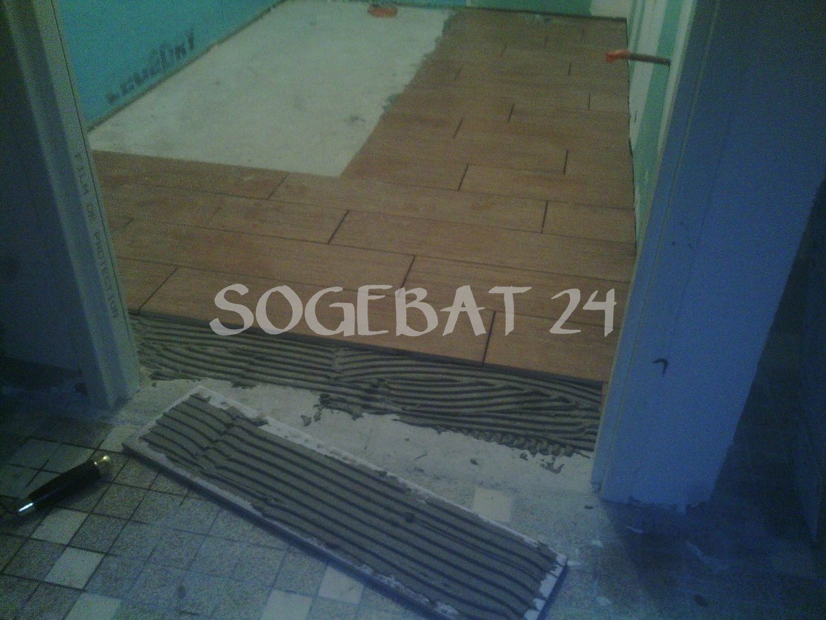 Rénovation salle de bains - Pose de revêtements et équipements sanitaires – 8