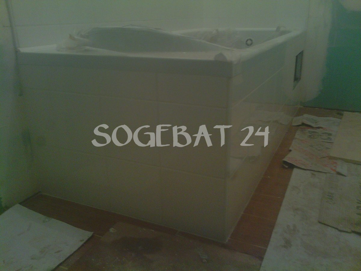 Rénovation salle de bains - Pose de revêtements et équipements sanitaires – 5