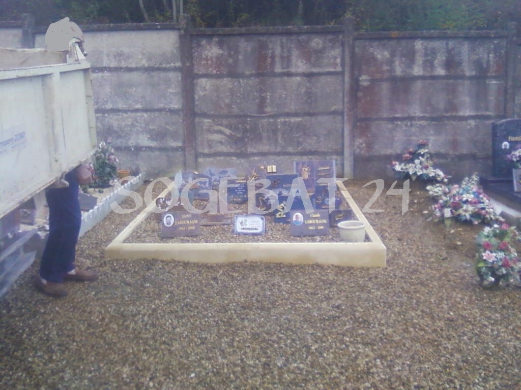 Travaux de terrassement et pose de bordures - Cimetière – 6