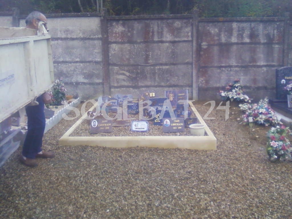 Travaux de terrassement et pose de bordures - Cimetière – 5
