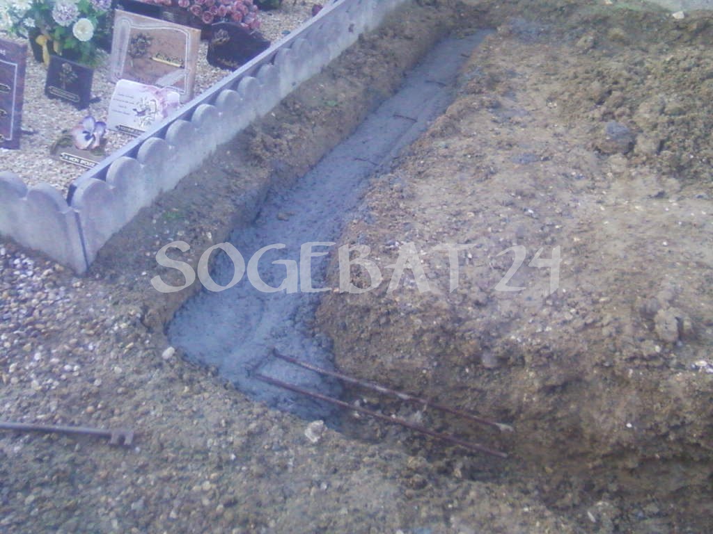 Travaux de terrassement et pose de bordures - Cimetière – 3