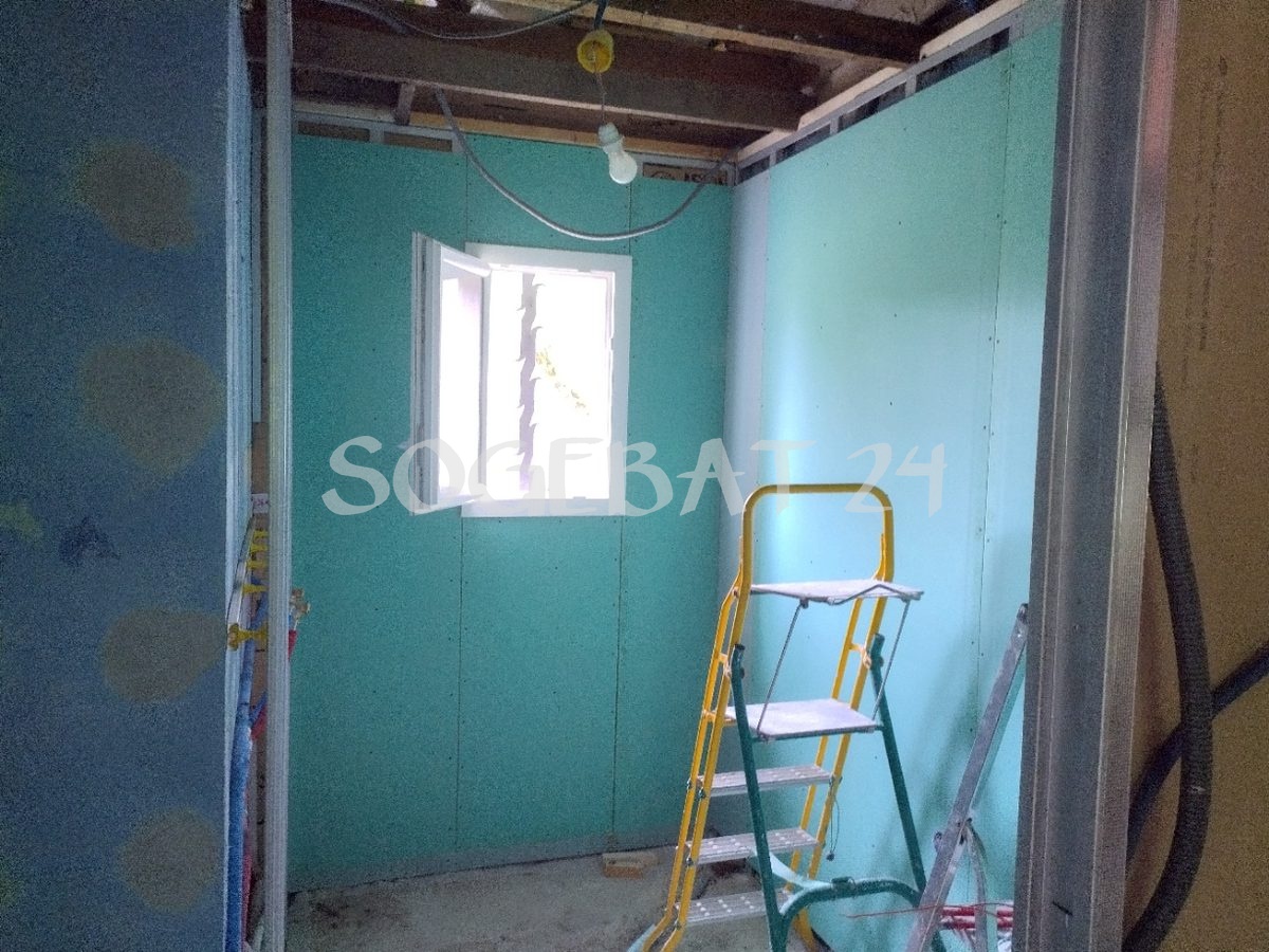 Rénovation intérieure - Cloisons et menuiserie à Le Fleix