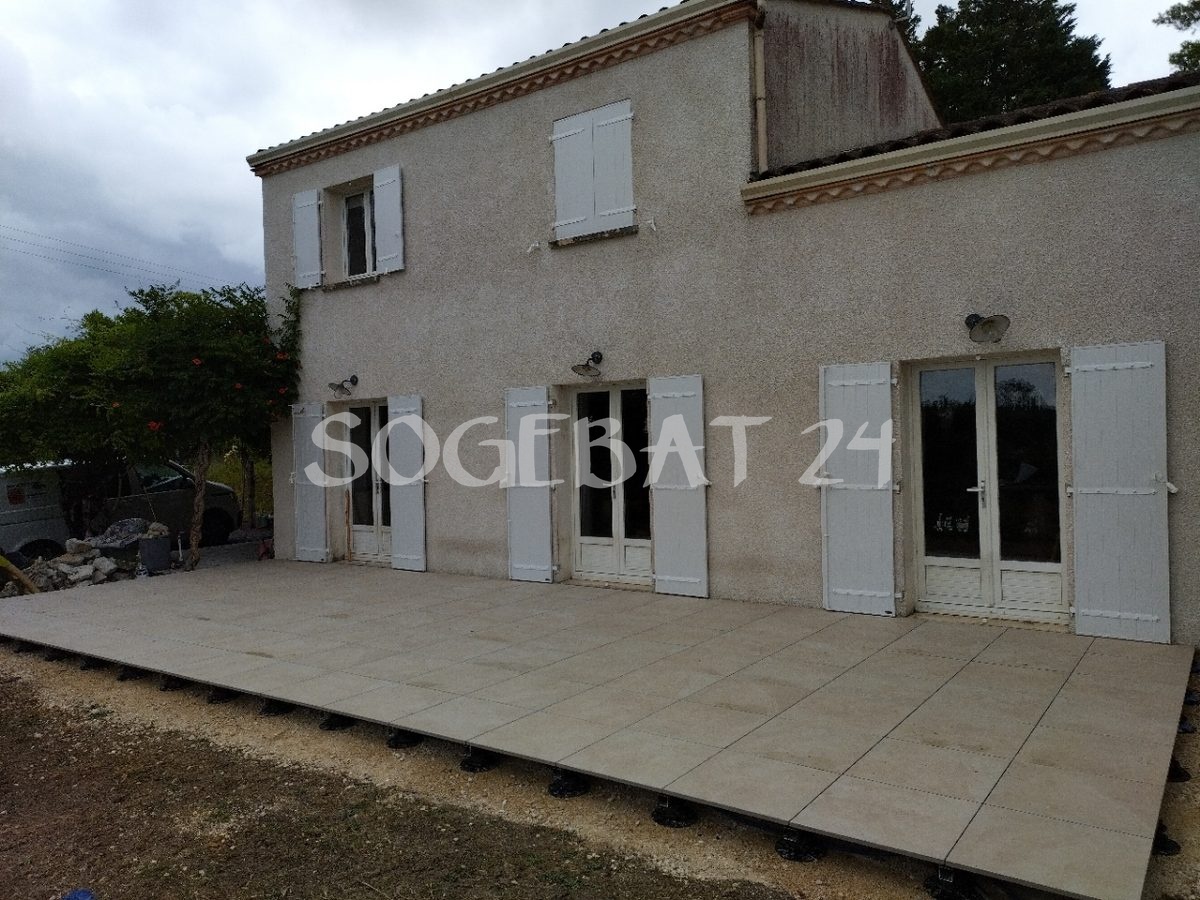 Rénovation terrasse extérieure  sur plots et profils – 12