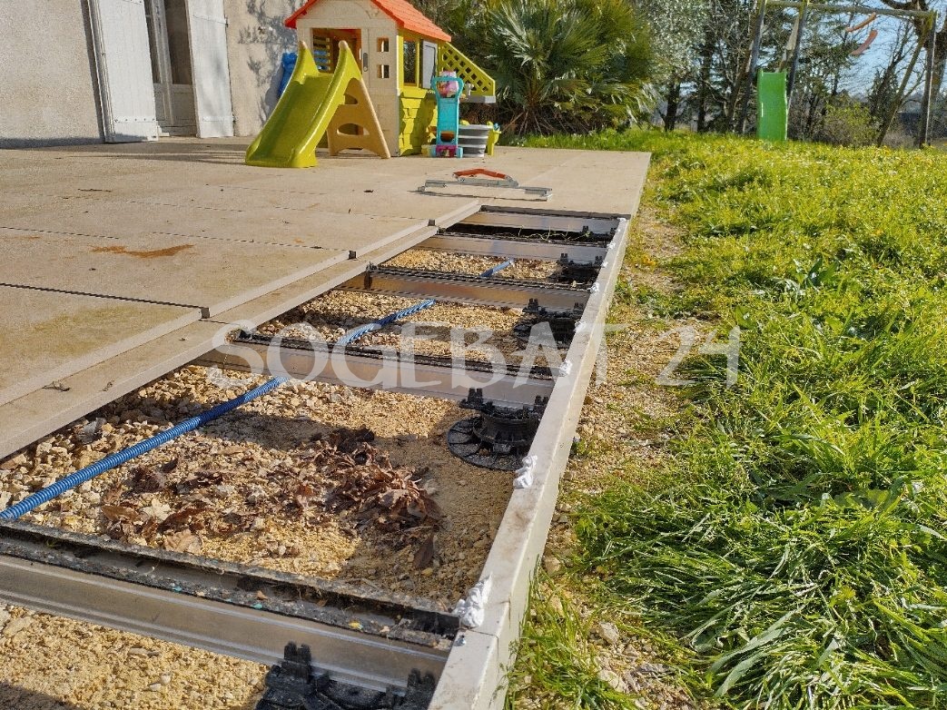 Rénovation terrasse extérieure  sur plots et profils – 4