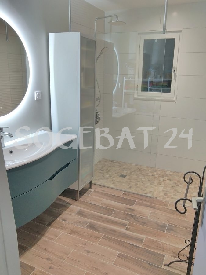 Rénovation salle de bains et finitions intérieures - Pignac – 6