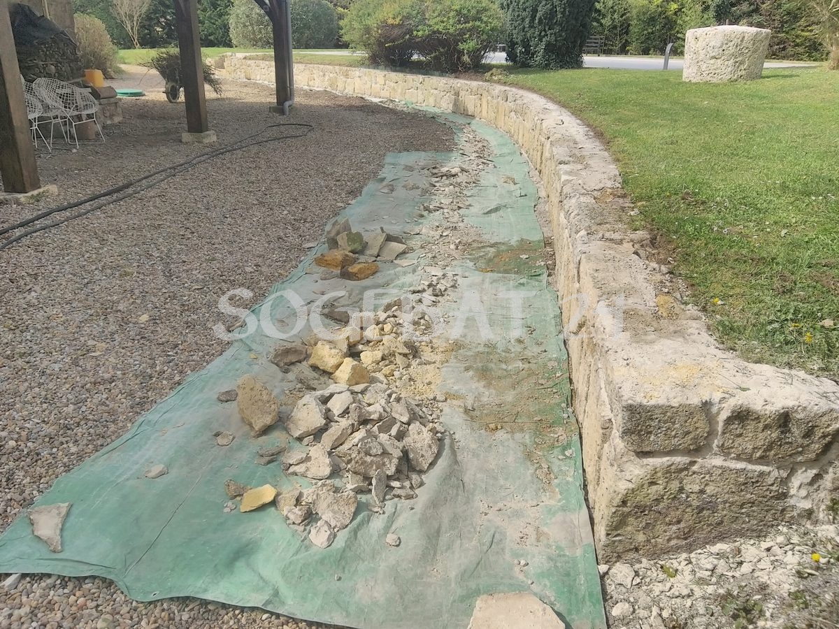 Restauration d'un muret de soutènement en pierre de taille – 5