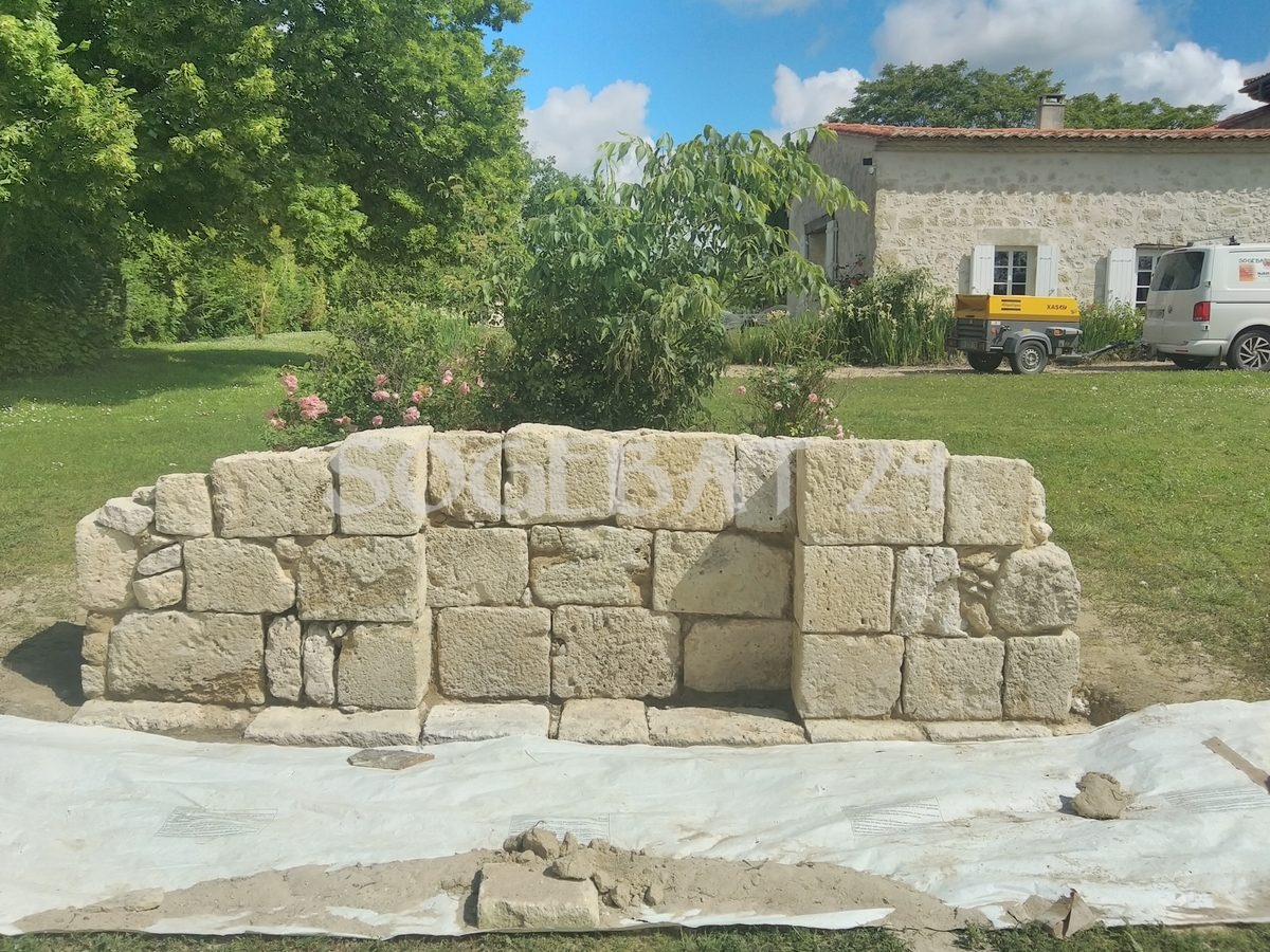 Restauration de murs en pierre - Murs et tours – 4