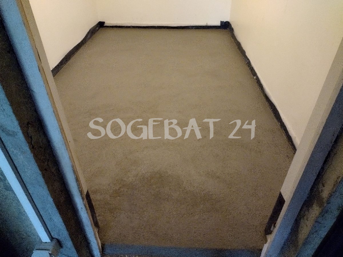 Rénovation sol intérieur avec mise en place polyane